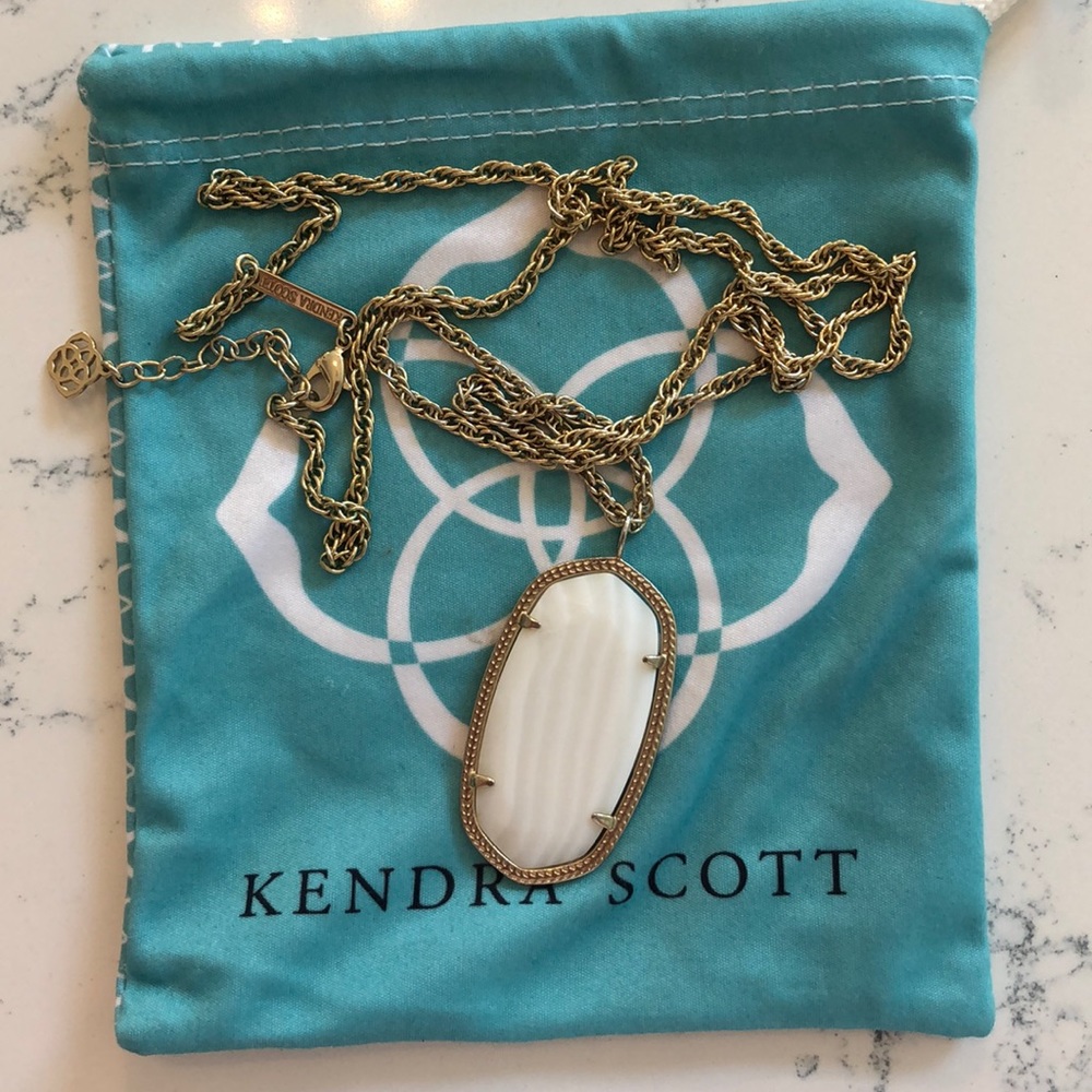 Kendra Scott Necklace